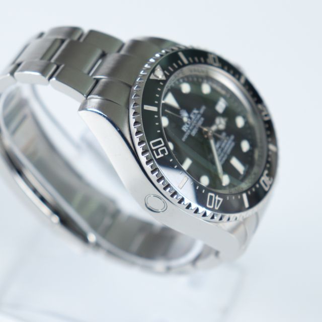 Rolex Sea-Dweller 16660 Image 2